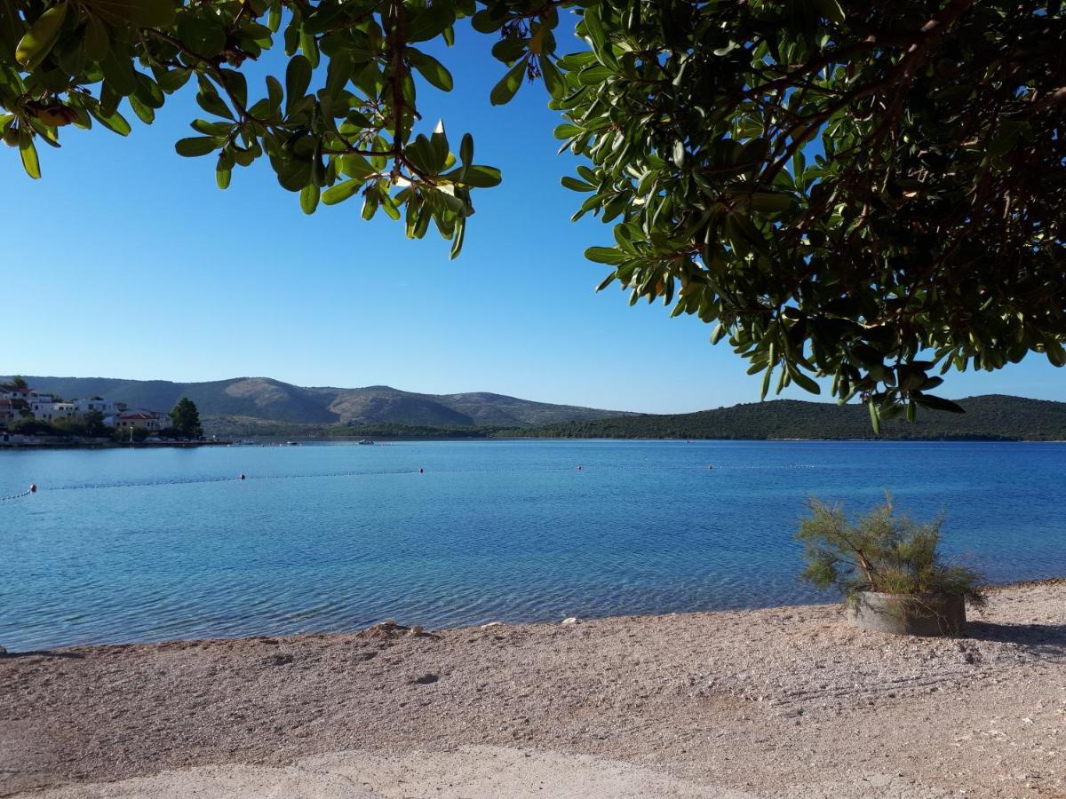 Apartman Alka Zaboric Bagian luar foto